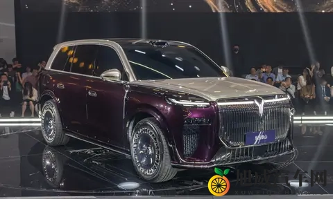 旗下一号SUV强势登场！岚图泰山锁定50万级豪华榜？-3