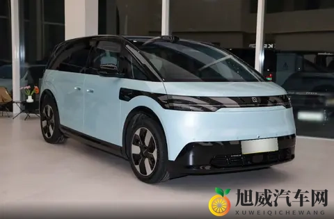 18岁禁用软件：年轻司机安全新规，智能驾驶软件如何转型？-1