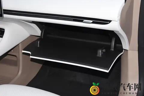 长安启源A06如何以1199万起预售价，打破10万级纯电轿车配置想象-3