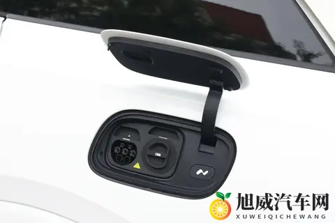 从家庭需求出发，乐道 L90 六座 Ultra 版实用价值解析-3