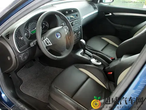 汽车内饰清洁剂技术解析:杀菌效能与材料相容性的平衡之道-1