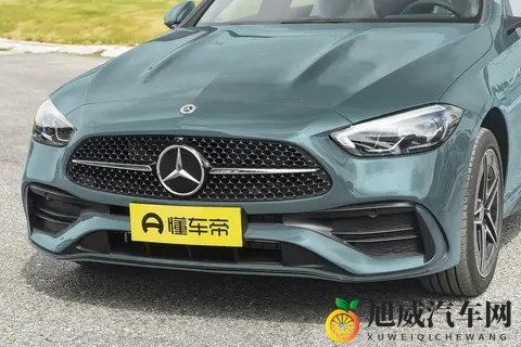 30 万级豪华轿车怎么选？2025 款奔驰 C 级选买手册-3