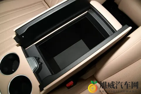 不止便宜,这才是10万级七座SUV该有的样子-捷途X70L-3