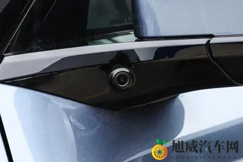 方程豹钛7：外酷内舒，科技大空间SUV的舒适之道，买得钛对了-3