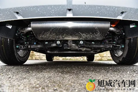 15T插混+121km纯电续航，捷途山海L7 PLUS试驾感受-3