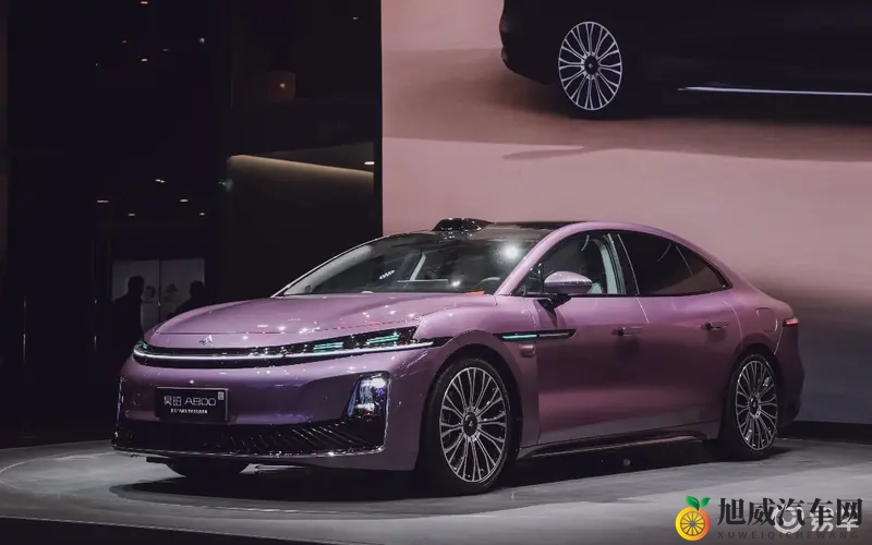 广汽昊铂A800亮相2025广州车展，并发布内饰-1