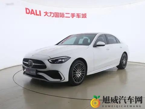 2万公里，一手白色奔驰C级，22万多体验豪华质感！-3