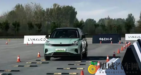 领克EMP是啥技术？四驱咋实现的？老车主用体验讲透-1