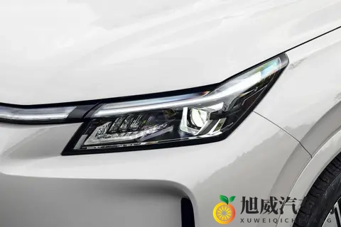 第三代蓝电E5 PLUS开启预售，5_7座可选，带四驱，适合家用-2