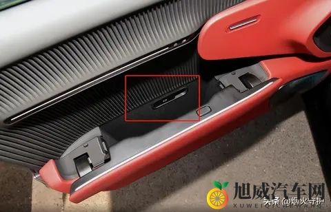 血泪教训！隐藏式门把手断电即锁死，这些逃生技巧能保命​-3