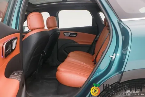 第五代瑞虎8限时抢鲜价929万起 定位豪华大五座家庭SUV-2