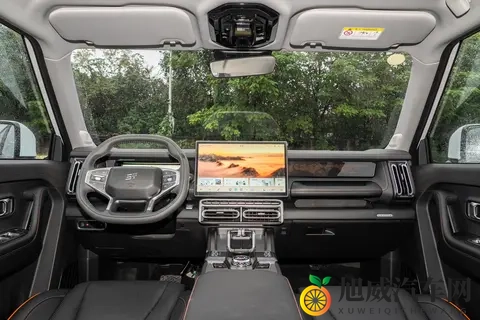 15万级全能方盒子SUV，四驱、大空间、配置全，值得一看-3