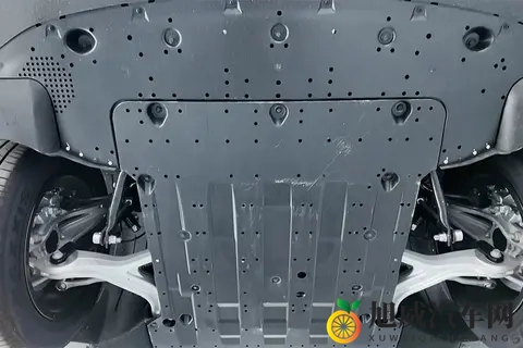 小鹏G7拆车：不到20万的起步价，玩的就是经济实惠！-2