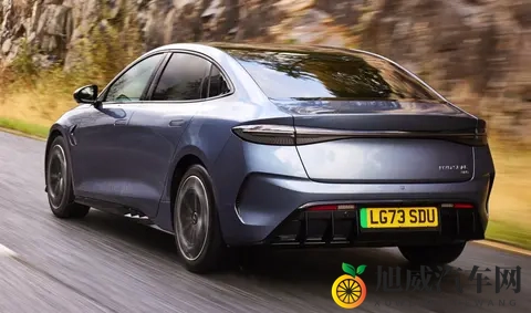 比亚迪前三季度累计销量326万辆-2