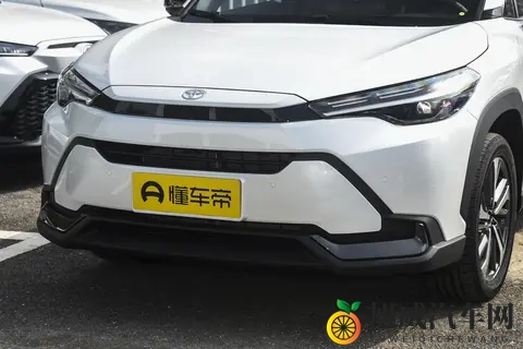 操B软件：汽车辅助系统革新，安全驾驶新体验-1