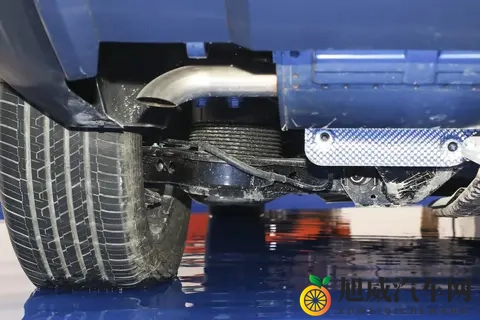 方盒子造型+空气悬架，纵横G700表现如何？-3