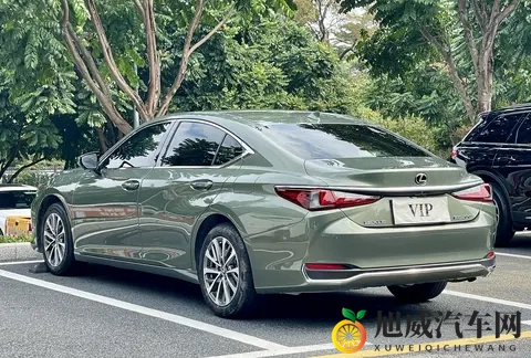 22年上牌雷克萨斯ES,4万公里,18万多带回家!-1