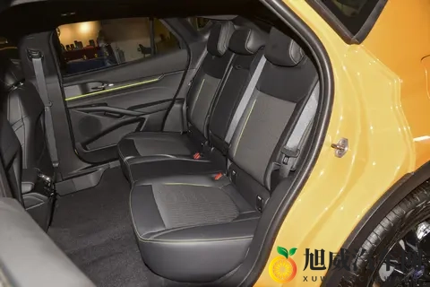 动力充沛,油耗经济,试驾福特蒙迪欧2025款20T E-混动-3