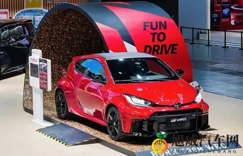 2025进博会：售价3998万元起，丰田GR YARIS实车正式亮相-2
