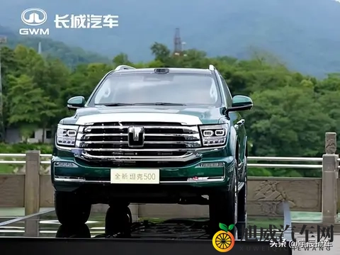 36万买国产还是普拉多？坦克500 Hi4-Z实测：硬派SUV也能超强续航-2