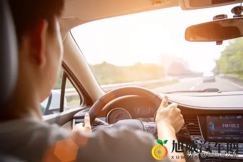 新手刚拿驾照、记住这关键的16条口诀！让你秒变老司机-3