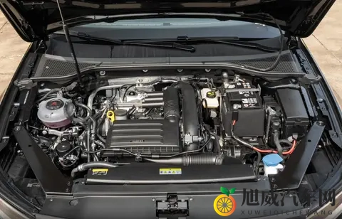 这次又有啥亮点，迈腾推出纪念版新车，共有三款配置可选-2