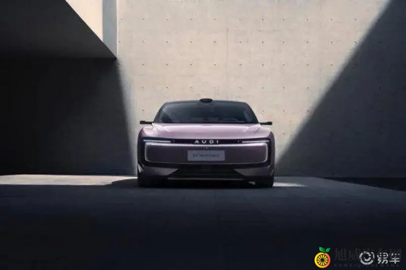 一个在上面吃奶一个添p：智能亲子汽车：科技助力温馨出行-1