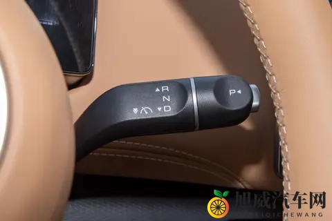 聊聊五菱星光730：10万级MPV的空间，全家坐都能 “舒舒服服”！-3