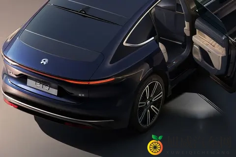 768万起，配3颗激光雷达+空悬+CPO，蔚来ET9实力如何？-2