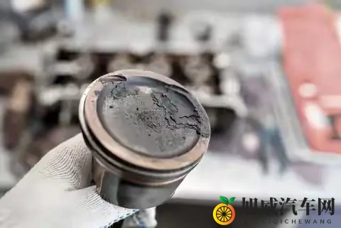 如何判断汽车有没有积碳？记住这3点，及时改正不良用车习惯！-1