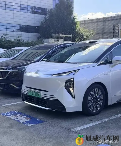 别克至境世家来了！比腾势D9还大，插混纯电任你挑-1