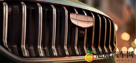 全新一代吉利帝豪开启预售 换装15T发动机 限时先享价689万起_-1