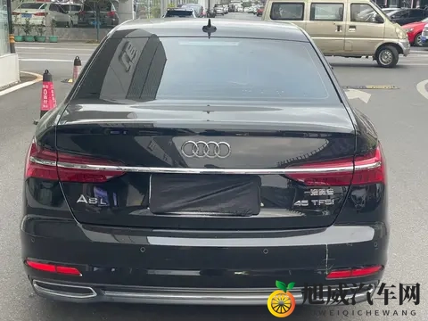 22年奥迪A6L：20T+7DCT，一手准新行政座驾，商务家用皆宜-1