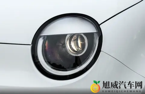 台湾中文娱乐：电动车崛起：性能环保双升级，充电设施加速完善-3