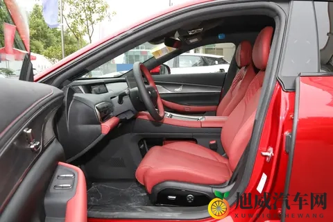 星纪元 ES：20-30 万新能源轿车，配置与价格匹配度如何？-1