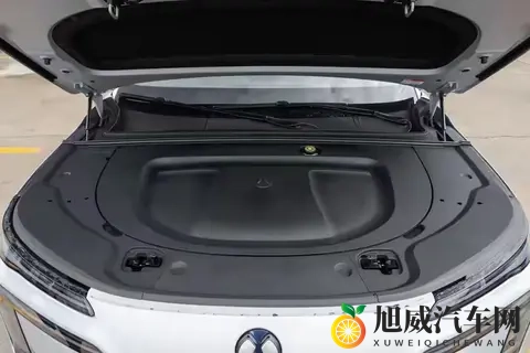 大六座SUV怎么选？腾势N8L DM深度体验：均衡实用，值得考虑-1