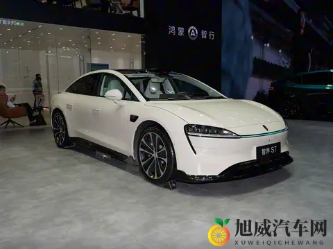 10月销量破万，智界汽车靠智界R7打赢“翻身仗”？-3