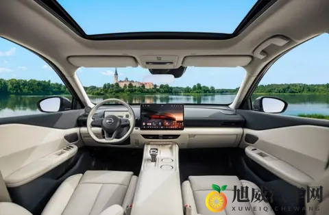 30万级大六座SUV  “顶配” 被智己 LS9焊死了？-1