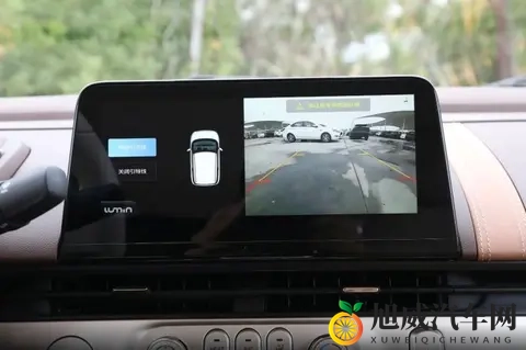 不到6万就能买301km续航代步车？外形呆萌，宁德时代电芯-3