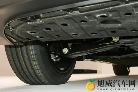 大满配，全系激光雷达+磁流变悬架，预售1399万起，深蓝L06来了-2