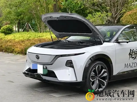 马自达EZ-6降价冲击波：600km续航卖1199万，操控王炸还是噱头？-1