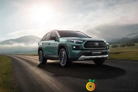 15万预算买燃油车，就看这三款，开十年还能卖5万-3