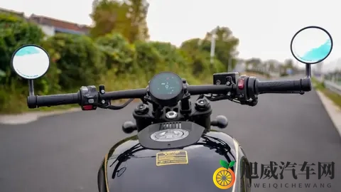 被严重忽视的巡航—20980元钱江AK628静态测评-2