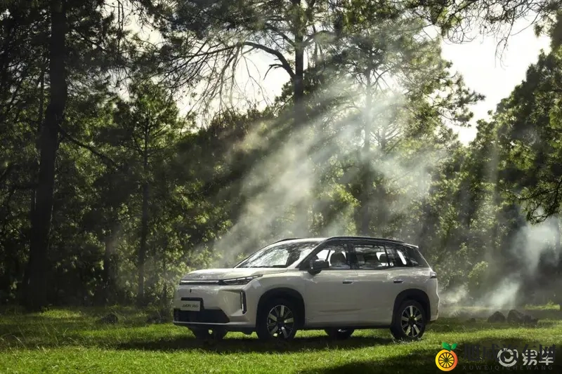 埃安i60双动力家用车，1048万起-1