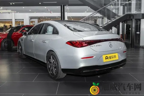 打扑克激烈运动:扑克竞技,激情四溢的运动世界-2