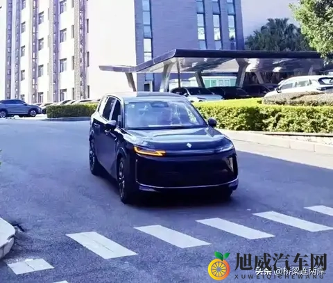 宝骏联手华为推中大型SUV，15万起配鸿蒙座舱+高阶智驾！-3