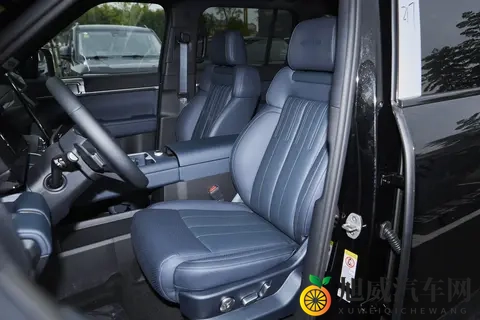 比亚迪又出爆款！大五座空间，续航超1300km，家用再合适不过-3