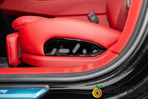 阿维塔12:中大型纯电车,空间大,舒适性高,适合家用-3