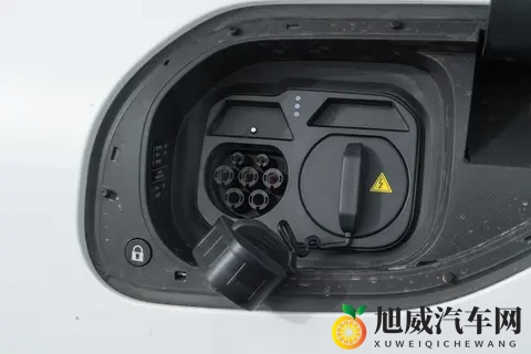 阿维塔06 Elite版上市 增程_纯电双动力 标配激光雷达-3