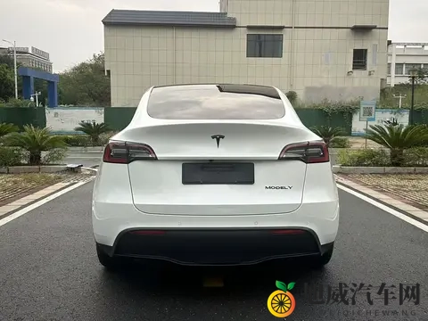 陈冠希阿娇13分钟无删减：神秘车型引关注，陈冠希阿娇事件背后的科技革新-3